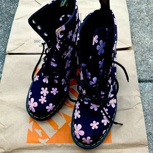 Dr. Martens Page boots. Size 9.